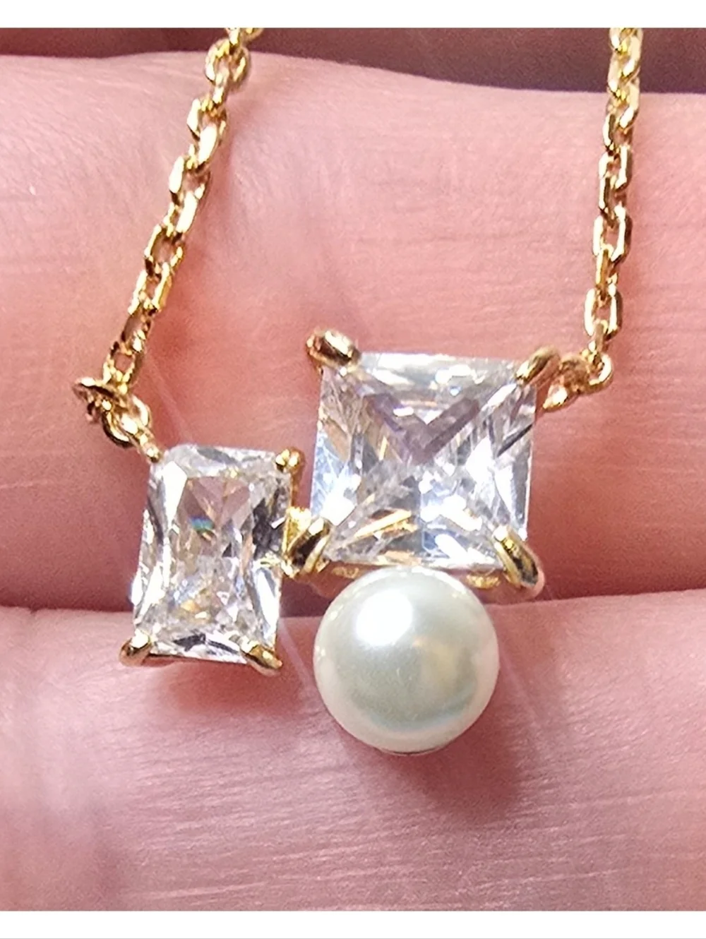 NWT Kate Spade Victoria Pendant Necklace Gold Tone Crystal Faux Pearl Necklace